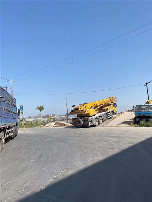 延长县25吨吊车的租赁价格大概是多少？